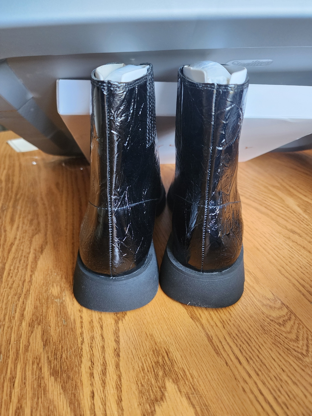 NEW Katy Perry Collections Black Patent Leather Ankle Boots with Front Zipper - Picture 4 of 9